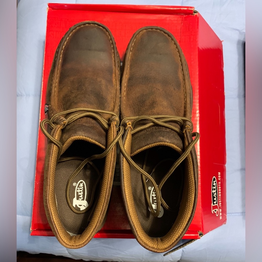Justin 235 steel safety toe shoe